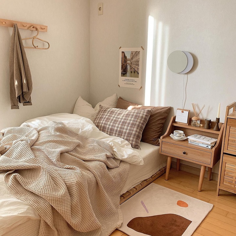Trang trí phòng ngủ đẹp mắt với bộ chăn ga gối đơn giản